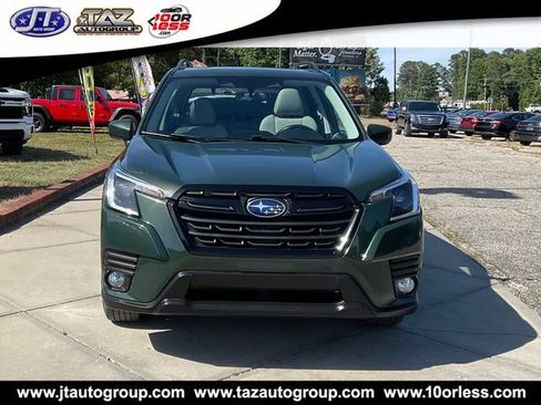 Used 2023 Subaru Forester Premium AWD/4WD image 2