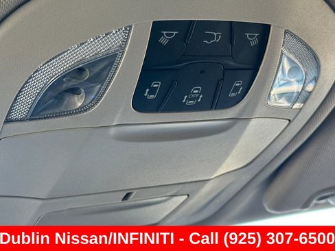 Used 2022 Chrysler Pacifica Touring-L FWD image 24