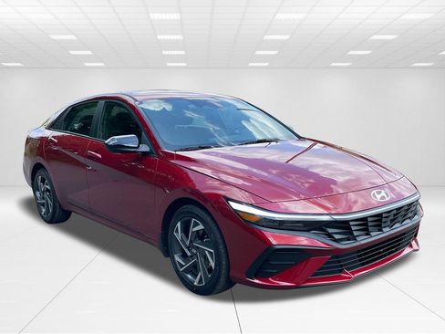 New 2025 Hyundai Elantra Sport image 1