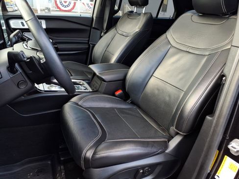 Used 2022 Ford Explorer ST w/ Equipment Group 401A image 14