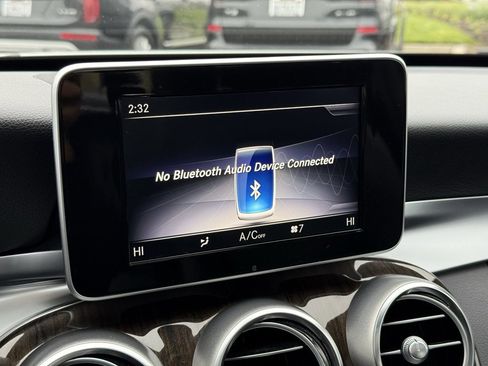 Used 2018 Mercedes-Benz C 300 4MATIC Sedan w/ Premium Package image 7