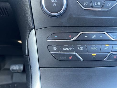 Certified 2020 Ford Edge SEL w/ Convenience Package image 22