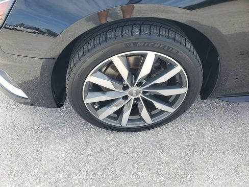 Used 2020 Audi A4 2.0T Premium w/ Convenience Package image 17