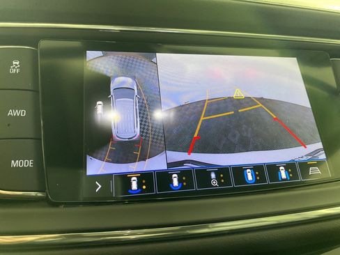 Used 2021 Buick Enclave Avenir w/ Avenir Technology Package image 14