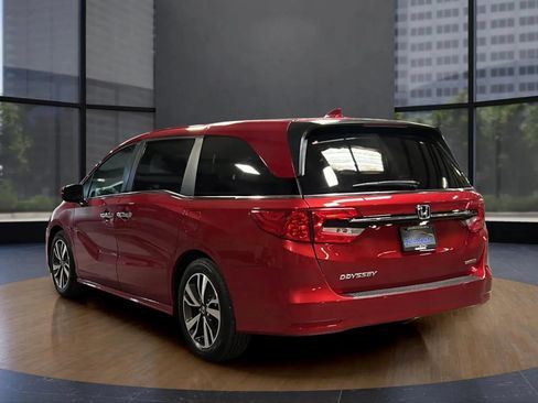 Used 2024 Honda Odyssey Touring image 8