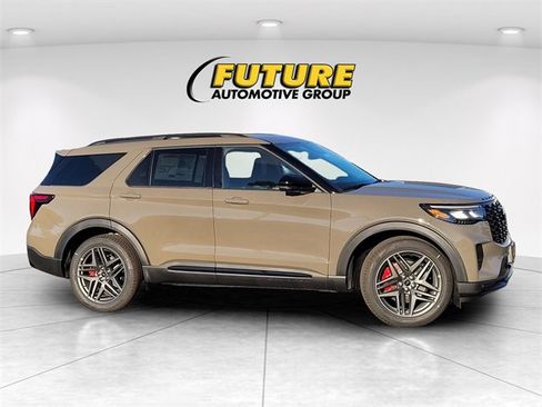 New 2026 Ford Explorer ST w/ Sun And Sound Package image 7