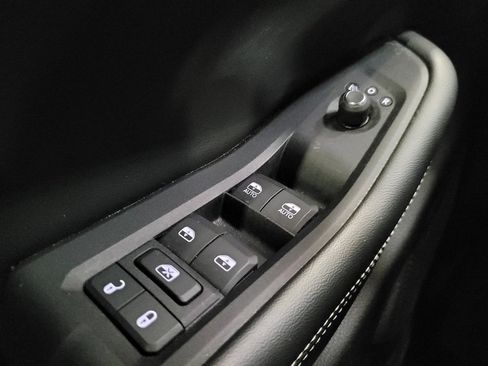 Used 2023 Jeep Grand Cherokee L Laredo AWD/4WD image 27
