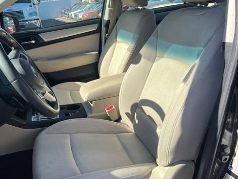 Used 2015 Subaru Legacy 2.5i Premium AWD/4WD image 11