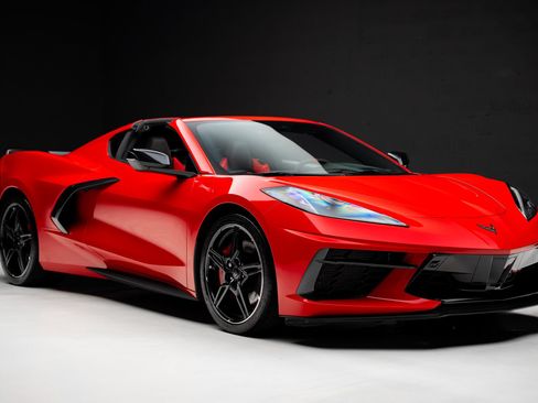 Used 2020 Chevrolet Corvette Stingray Premium Cpe w/ 3LT Preferred Equipment Group RWD image 81