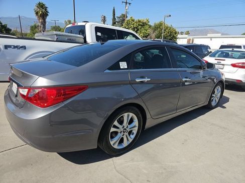 Used 2012 Hyundai Sonata Limited w/ Navigation Pkg FWD image 3