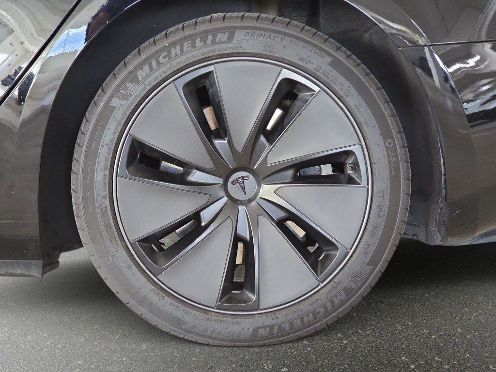 Used 2024 Tesla Model 3 Standard Range RWD image 32
