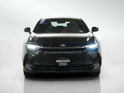 Used 2024 Toyota Crown Platinum image 8