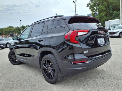 Used 2024 GMC Terrain SLE w/ Elevation Edition FWD image 33
