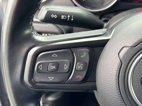 Used 2022 Jeep Wrangler Unlimited Sport image 25