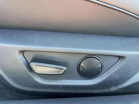 Used 2025 Ford Mustang Coupe RWD image 13