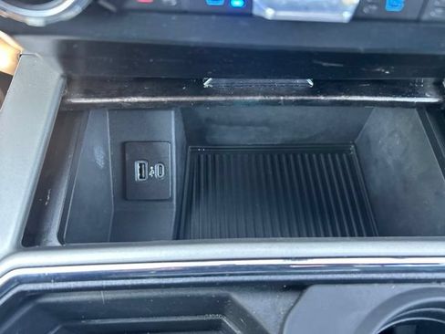 Used 2022 Ford F250 Lariat w/ Lariat Value Package AWD/4WD image 47