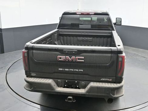 Used 2025 GMC Sierra 2500 AT4 w/ AT4 Premium Plus Package image 24