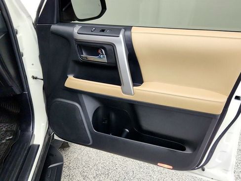 Used 2023 Toyota 4Runner SR5 Premium w/ Moonroof Package AWD/4WD image 26