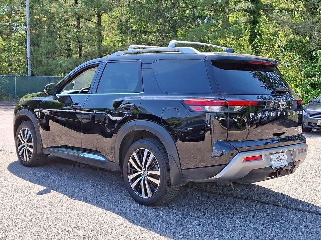 Certified 2025 Nissan Pathfinder Platinum w/ Cargo Package AWD/4WD image 6
