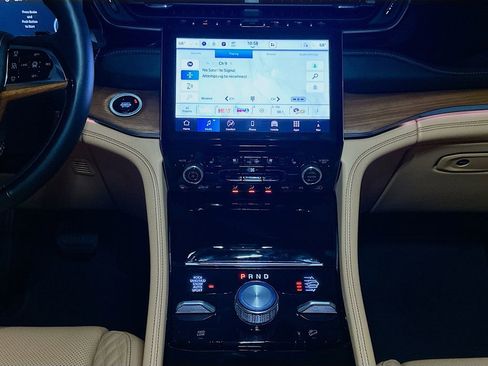 Certified 2025 Jeep Grand Cherokee Summit AWD/4WD image 30