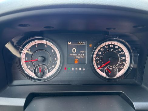 Used 2019 RAM 1500 Express RWD image 18