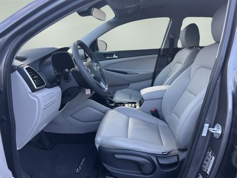 Used 2020 Hyundai Tucson SE image 9