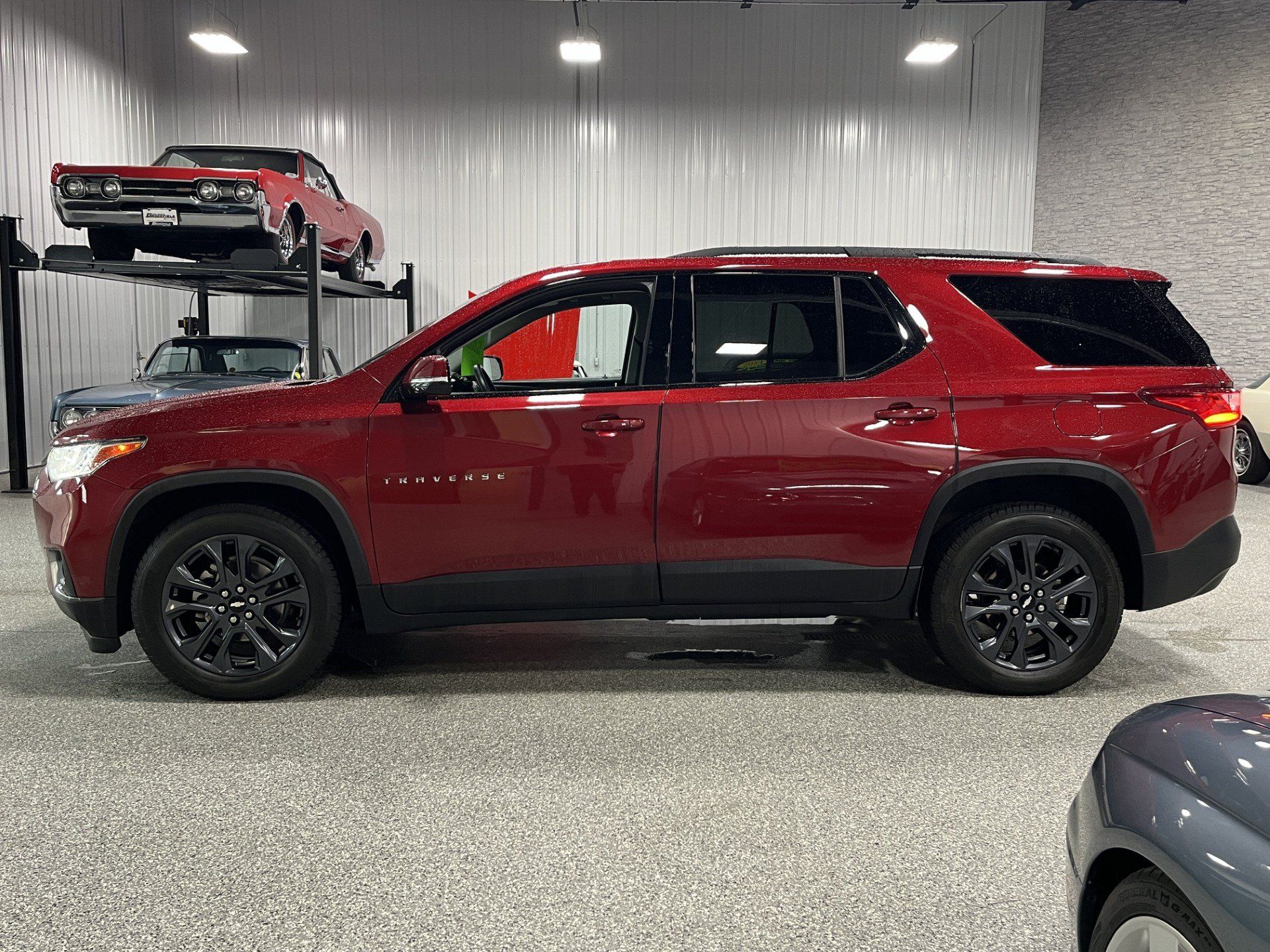 Certified 2019 Chevrolet Traverse RS AWD/4WD image 2