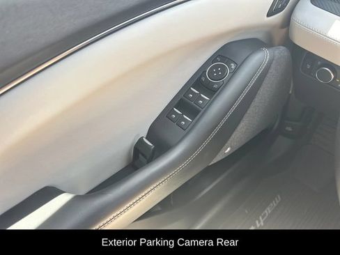 Used 2022 Ford Mustang Mach-E Premium AWD/4WD image 18