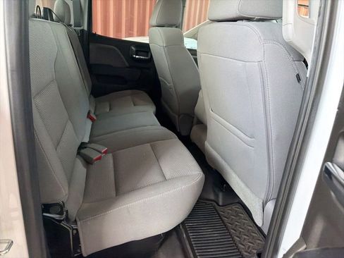 Used 2018 Chevrolet Silverado 1500 Custom RWD image 16