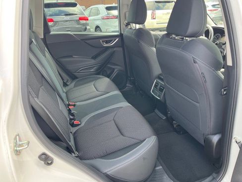 Used 2023 Subaru Forester Premium AWD/4WD image 18