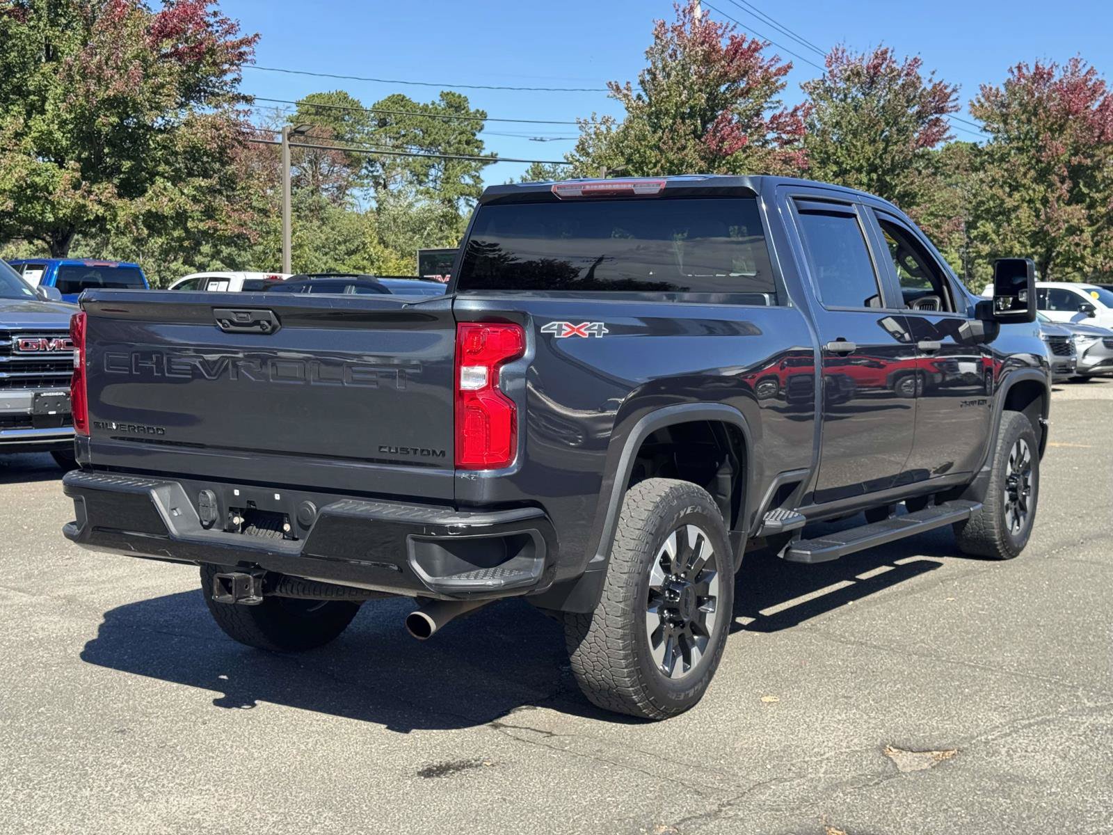 Used 2020 Chevrolet Silverado 2500 Custom w/ Custom Value Package AWD/4WD image 4
