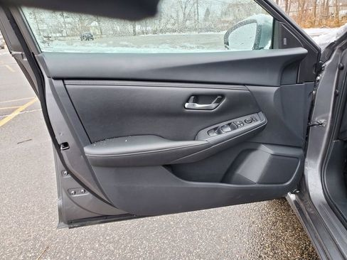 Used 2023 Nissan Sentra SV image 14