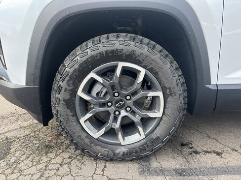 New 2026 Chevrolet Equinox ACTIV image 5