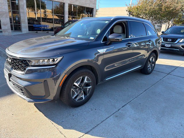 Certified 2022 Kia Sorento S FWD image 2