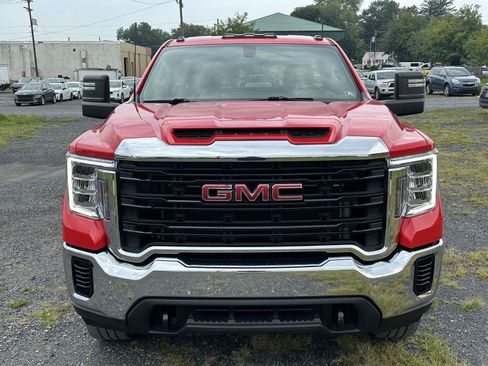 Used 2022 GMC Sierra 3500 Pro w/ Convenience Package AWD/4WD image 3