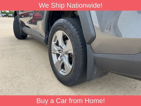 Used 2022 Toyota RAV4 XLE w/ Convenience Package AWD/4WD image 18