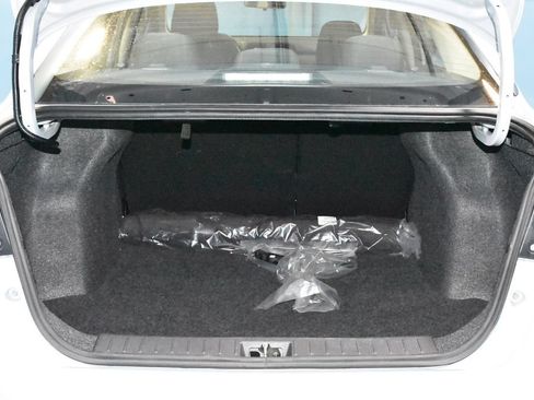 Certified 2024 Nissan Versa SR w/ Trunk Package FWD image 26