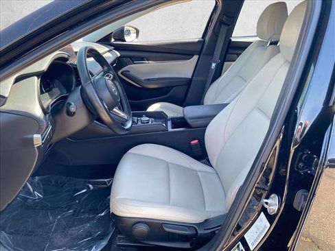 Used 2019 MAZDA MAZDA3 Sedan FWD image 21