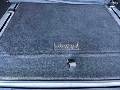 Used 2019 Jeep Wrangler Unlimited Rubicon image 32