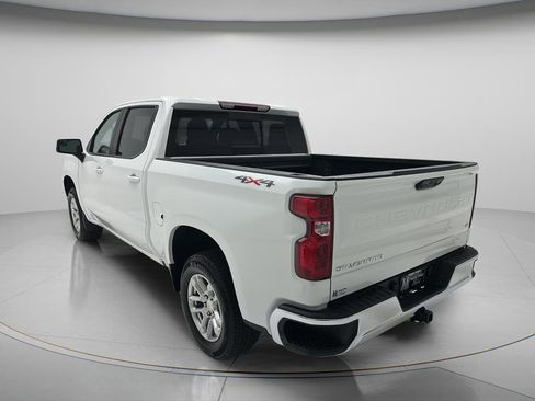 Used 2025 Chevrolet Silverado 1500 LT w/ Leather Package AWD/4WD image 6