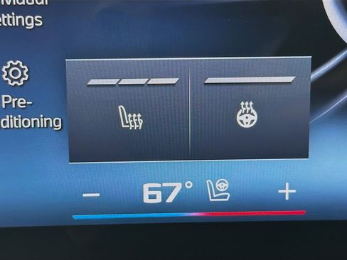 Used 2025 BMW M240i Coupe RWD image 24