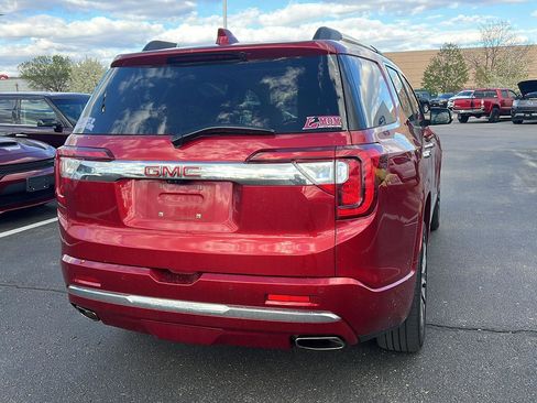 Used 2021 GMC Acadia Denali w/ Denali Ultimate Package AWD/4WD image 6