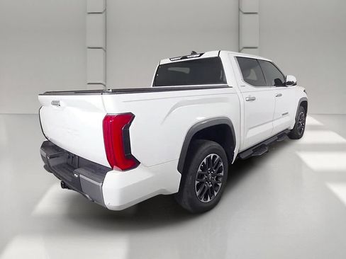 Used 2025 Toyota Tundra Limited AWD/4WD image 41