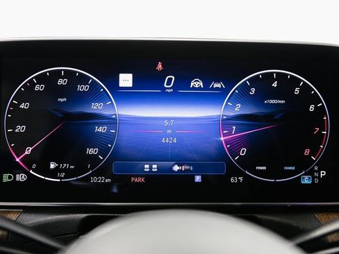 Used 2024 Mercedes-Benz CLE 300 4MATIC Cabriolet image 14