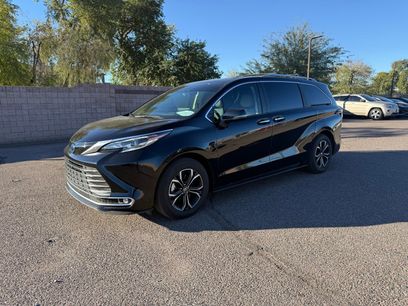 Used 2025 Toyota Sienna Platinum