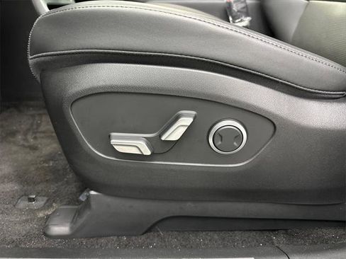 New 2026 Hyundai Ioniq 9 SEL image 10