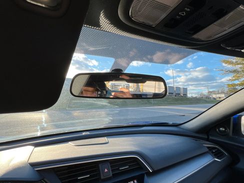 Used 2017 Honda Civic EX-T image 18