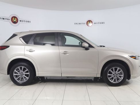 Used 2025 MAZDA CX-5 AWD 2.5 S w/ Preferred Package image 2