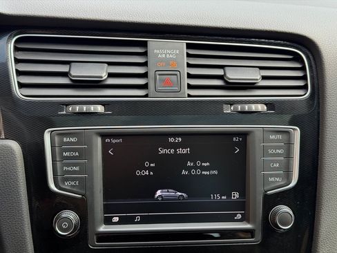 Used 2017 Volkswagen GTI SE FWD image 29