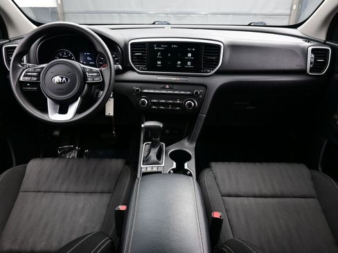 Used 2022 Kia Sportage LX image 17